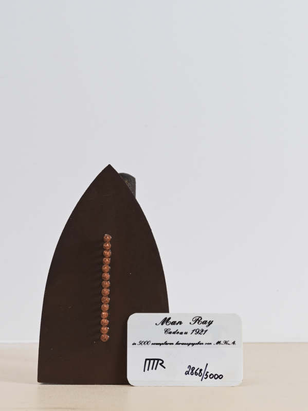 1960, et des clous - Man Ray 
